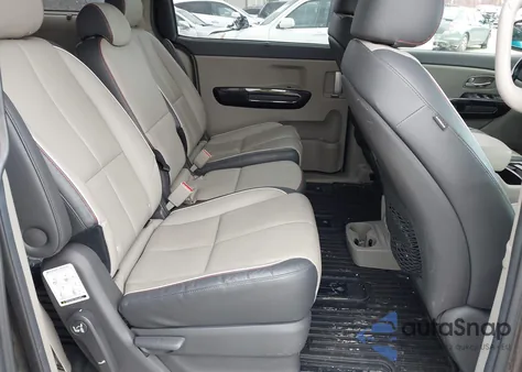 2015 Kia Sedona Ex z USA, uszkodzony, nr VIN KNDMC5C13F6049628